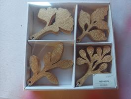 24x Holzanhänger Blatt Motiv goldfarben von Vivant