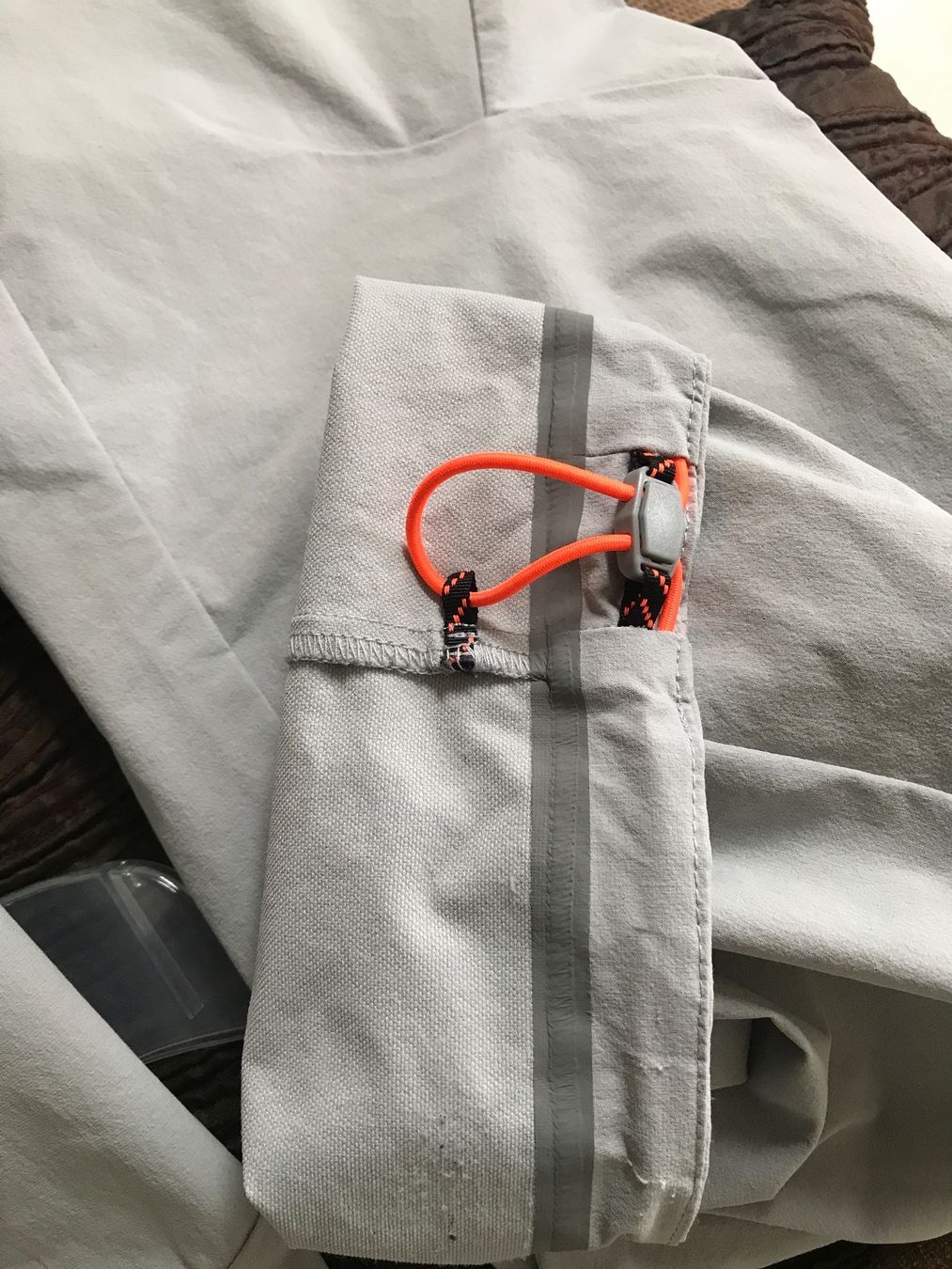 Mammut Pantaloni: MAMMUT Hose in Hellgrau EU38 – Usato da Glattfelden venduto da Danshari 7