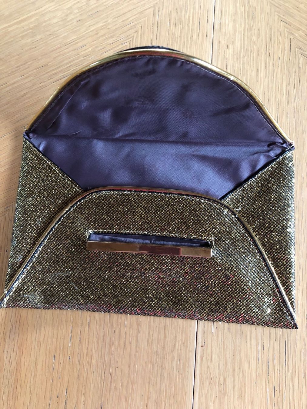 Borse da donna: Abendtasche goldig – Usato da Schübelbach venduto da Dolly990_2 2