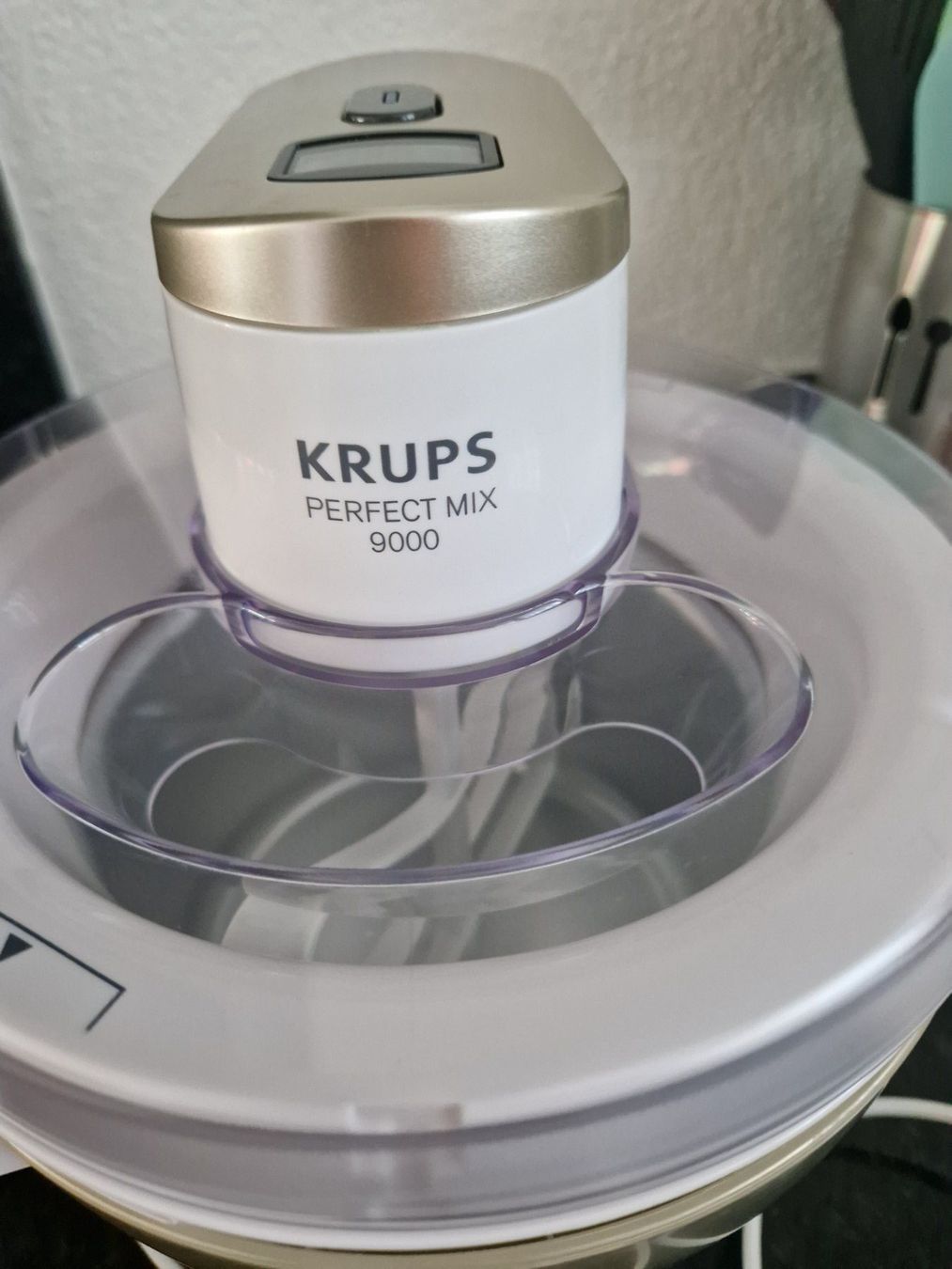 Küchengeräte: Glacemaschine Krups Perfect Mix 9000 – Gebraucht aus Schänis von scouri 2