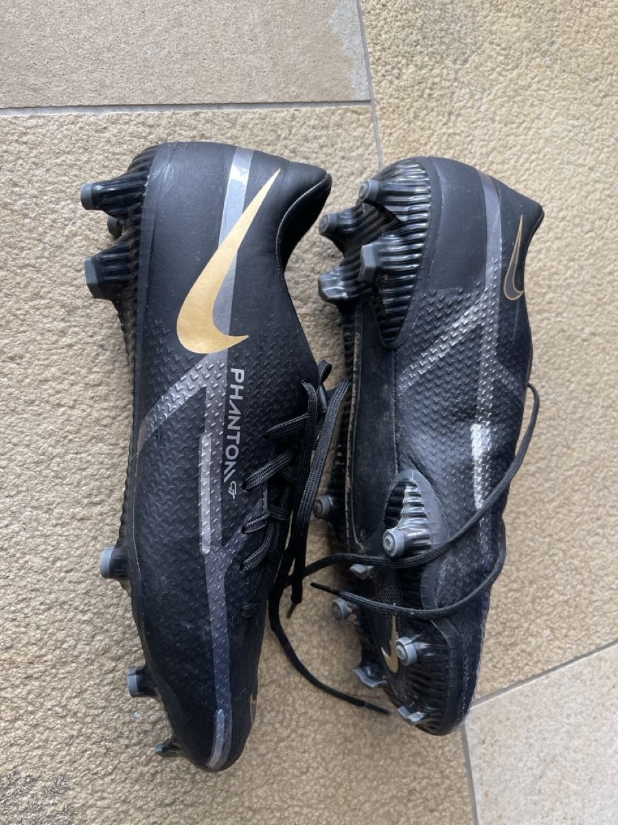 Scarpe da uomo: Fussballschuhe Nike Phantom Gr.43 – Usato da Maisprach venduto da Leoli123 2
