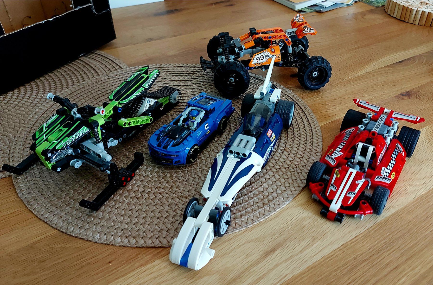 Lego Kit di costruzioni: 5 Lego Fahrzeuge – Usato da Ried-Brig venduto da Pimlico 1
