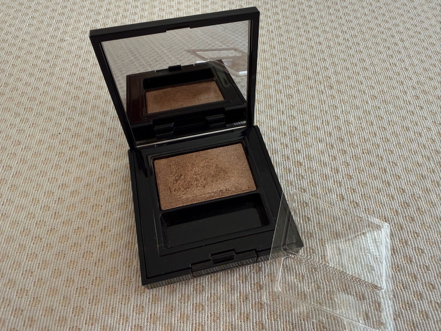 Estée Lauder Make-up: Estée Lauder - eyeshadow – Usato da Sion venduto da accroshoes 1
