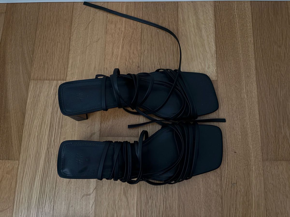 Scarpe da donna: High Heels – Usato da Unterägeri venduto da jmo_m9n6 1