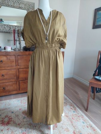Kleid / Robe M