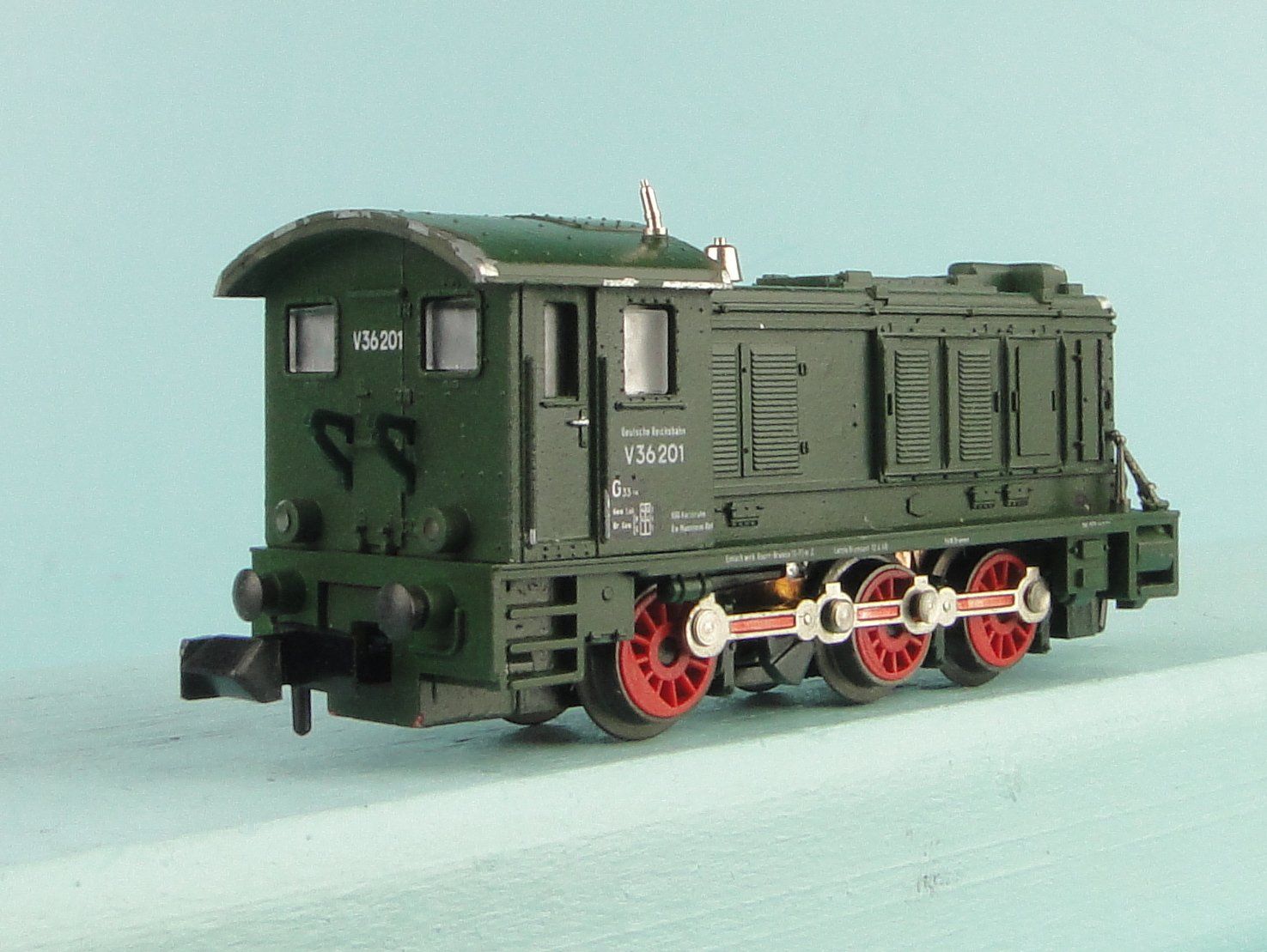 Arnold Modellini di ferrovie: Minitrix V 36 DB  Diesellokomotive – Usato da Bülach venduto da Albitrain 1