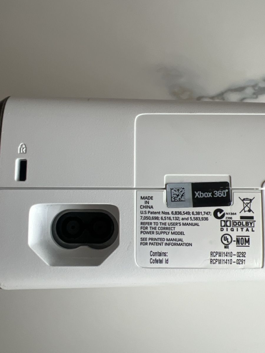 Microsoft Consoles: Xbox 360 S Konsole R2-D2 Edition – D'occasion à Wollerau par Plakatfreund 5