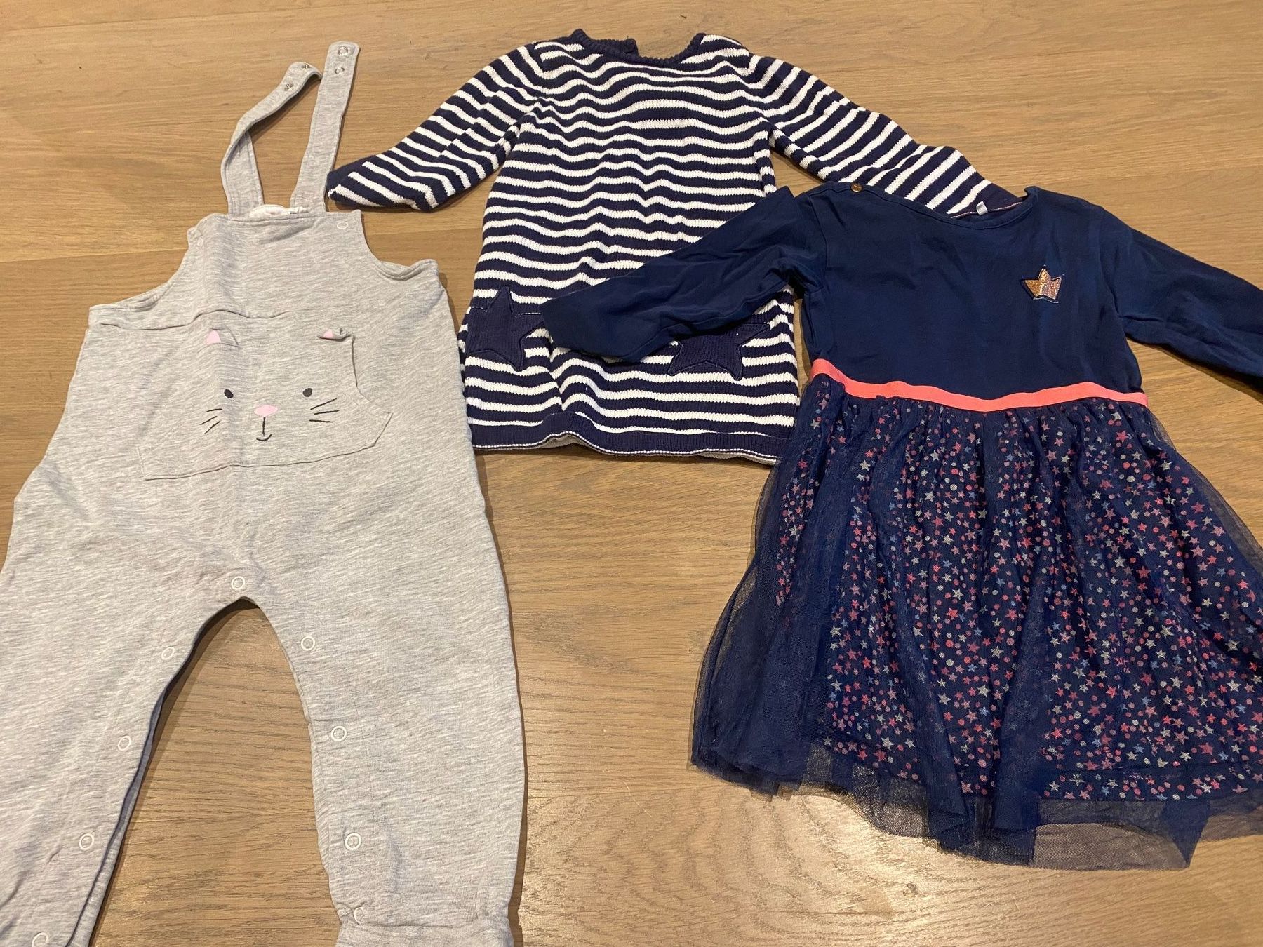 Lotti & Set di vestiti: Mädchen Kleiderpaket Grösse 86 – Usato da Alpnach Dorf venduto da Fengeli 6