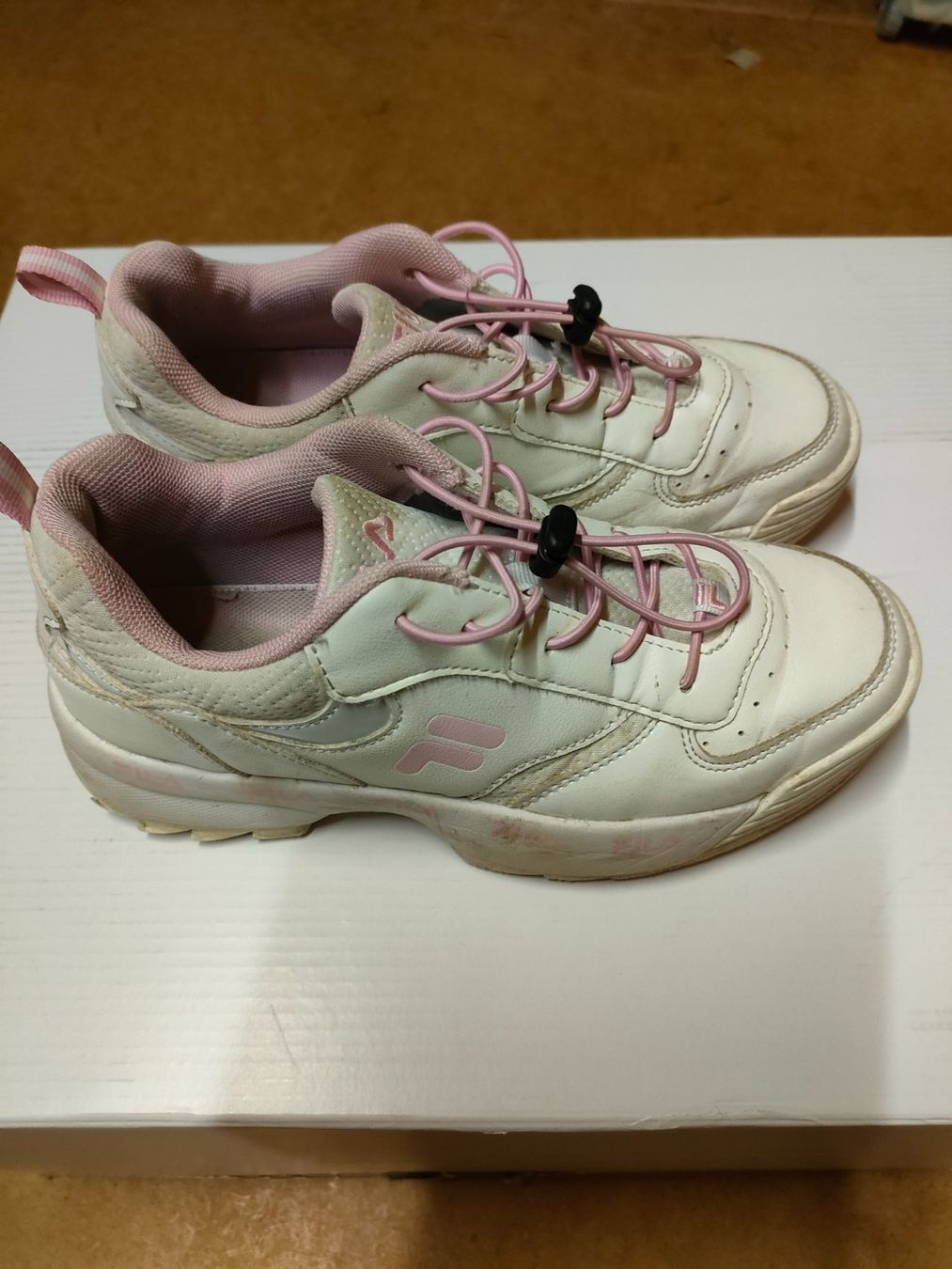 Fila Scarpe per ragazze: Schuhe Gr.36 – Usato da Adelboden venduto da Lammhult 1