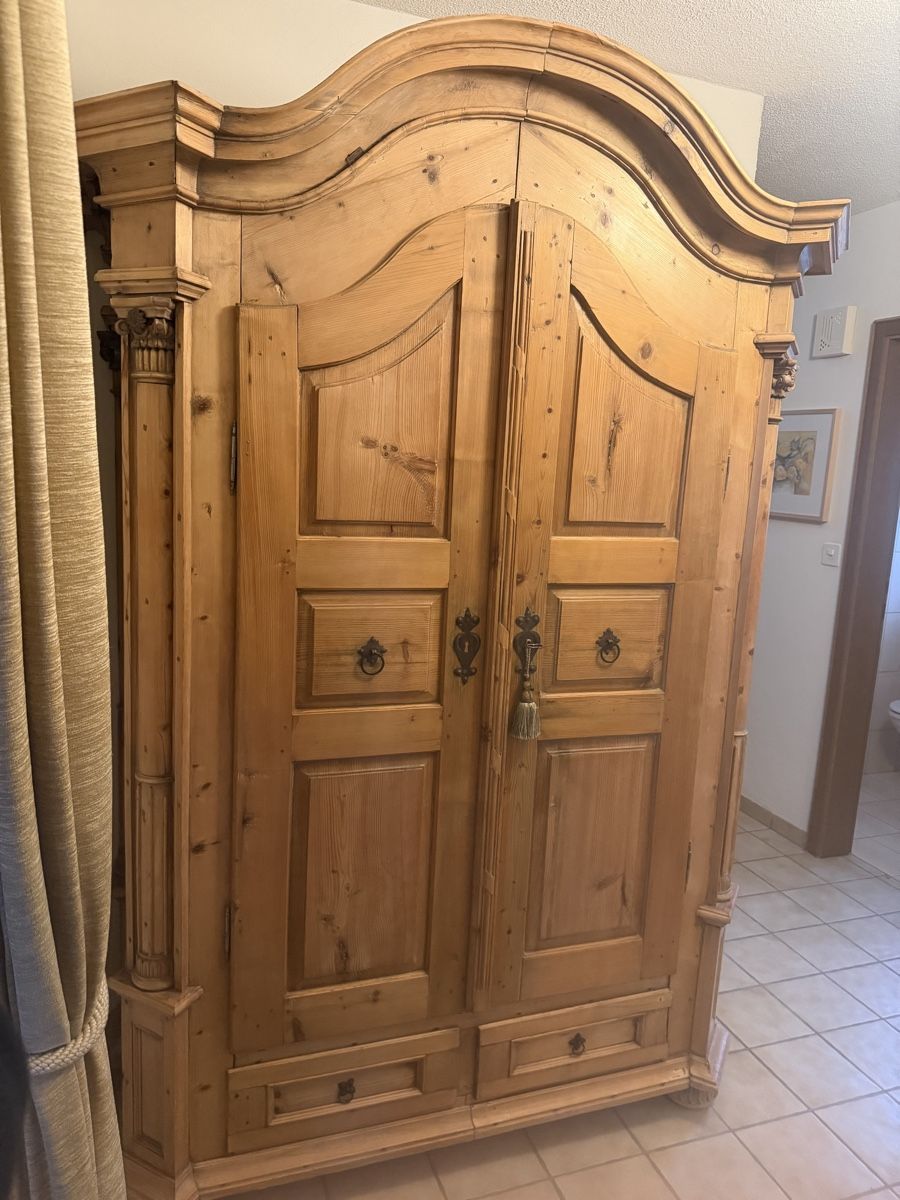 Schränke: Alte Schrank  – Gebraucht aus Kollbrunn von Jani2015 2