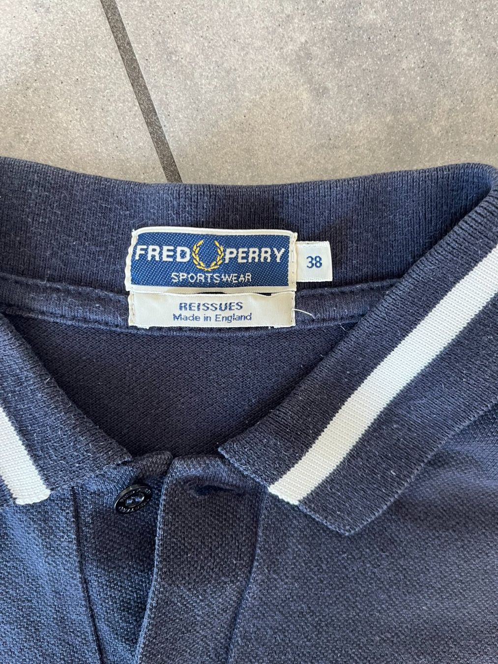 Fred Perry Magliette Polo: FRED PERRY Poloshirt Dunkelblau – Usato da Otelfingen venduto da Denis_ZH 3