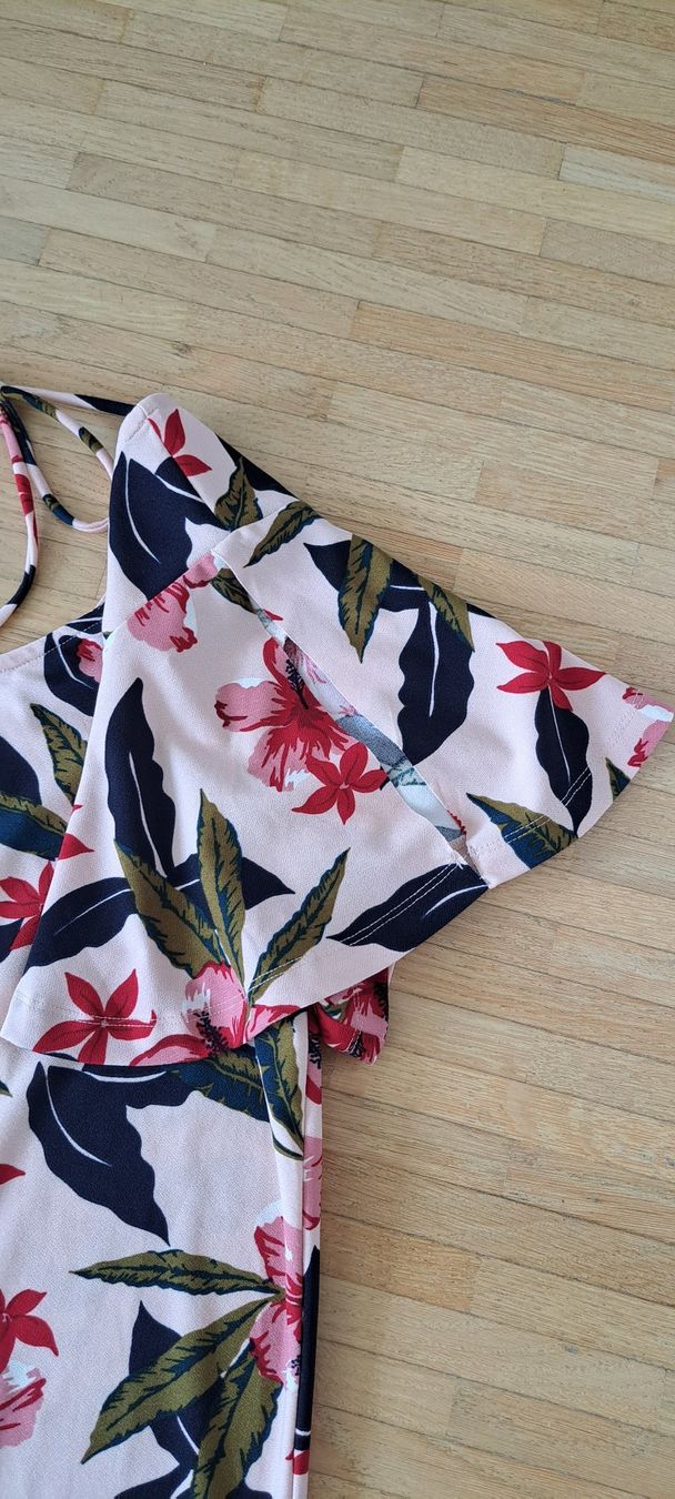 Robes: Robe fleurie style tropical – Neuf (Voir description) à Le Mont-sur-Lausanne par olatiu 1