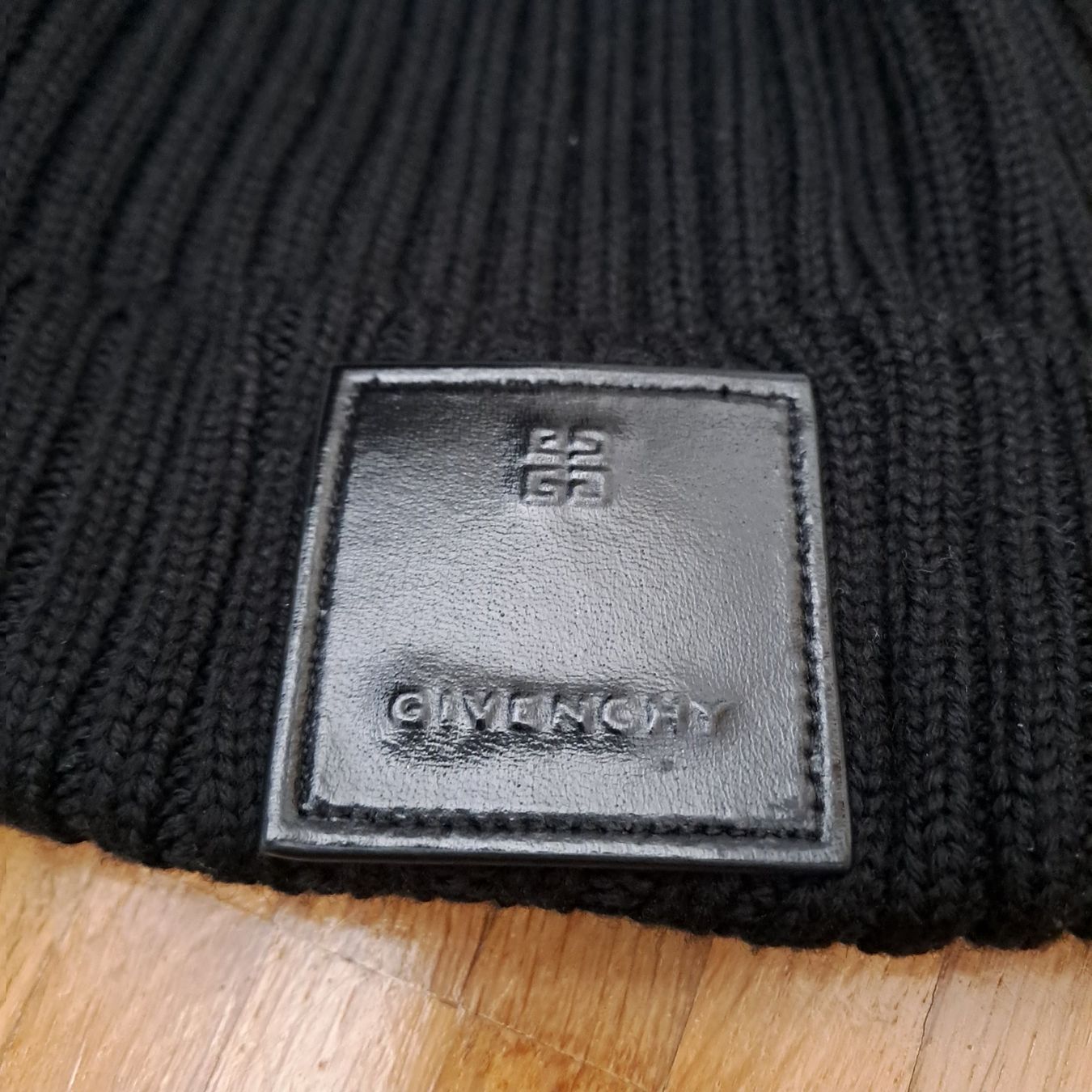 Altro in  Abbigliamento & Accessori: Givenchy Winter Mütze, Schwarz, Top Warm! – Nuovo (secondo la descrizione) da Horw venduto da Apolo750 1