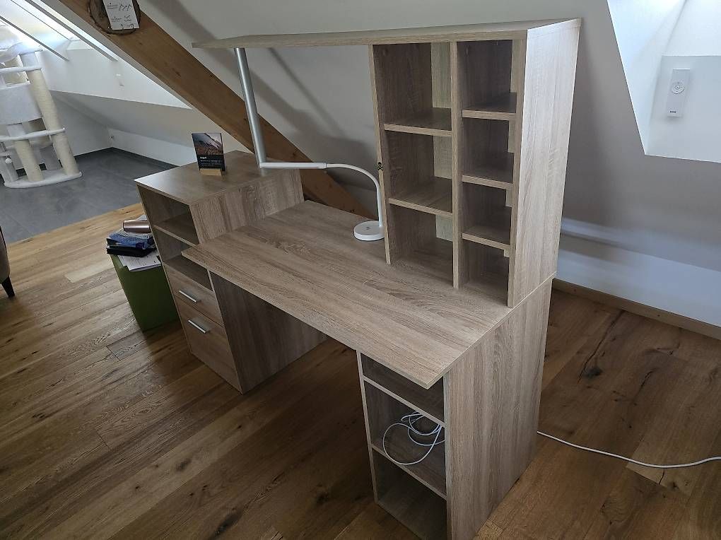 Schreibtische: Bürotisch/ Schreibtisch – Gebraucht aus Buchs LU von san_df8f 2