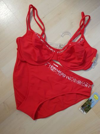 Bikini 42 D Beach Secret