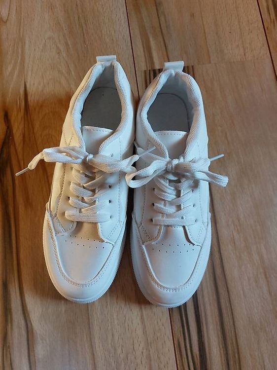 Weisse Sneaker Grösse 39, eher 38 1