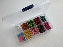 Holzperlen-Set zum Basteln von Ketten und Armbändern