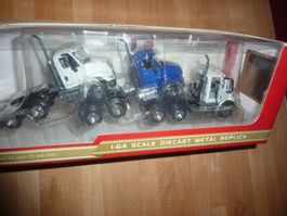 INTERNATIONAL TRUCK