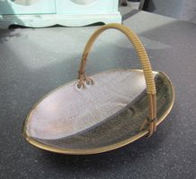 Mid Century Henkelschale, Keramik, Ratanbügel umwickelt