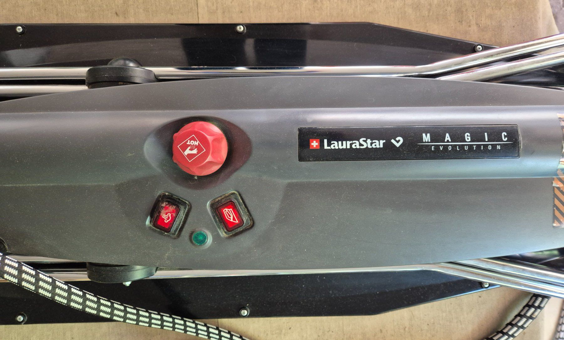 Laurastar Ferri da stiro: Laurastar Magic Evolution Dampfbügelsystem, Funktionstüchtig – Usato da Schwyz venduto da chr_5b57