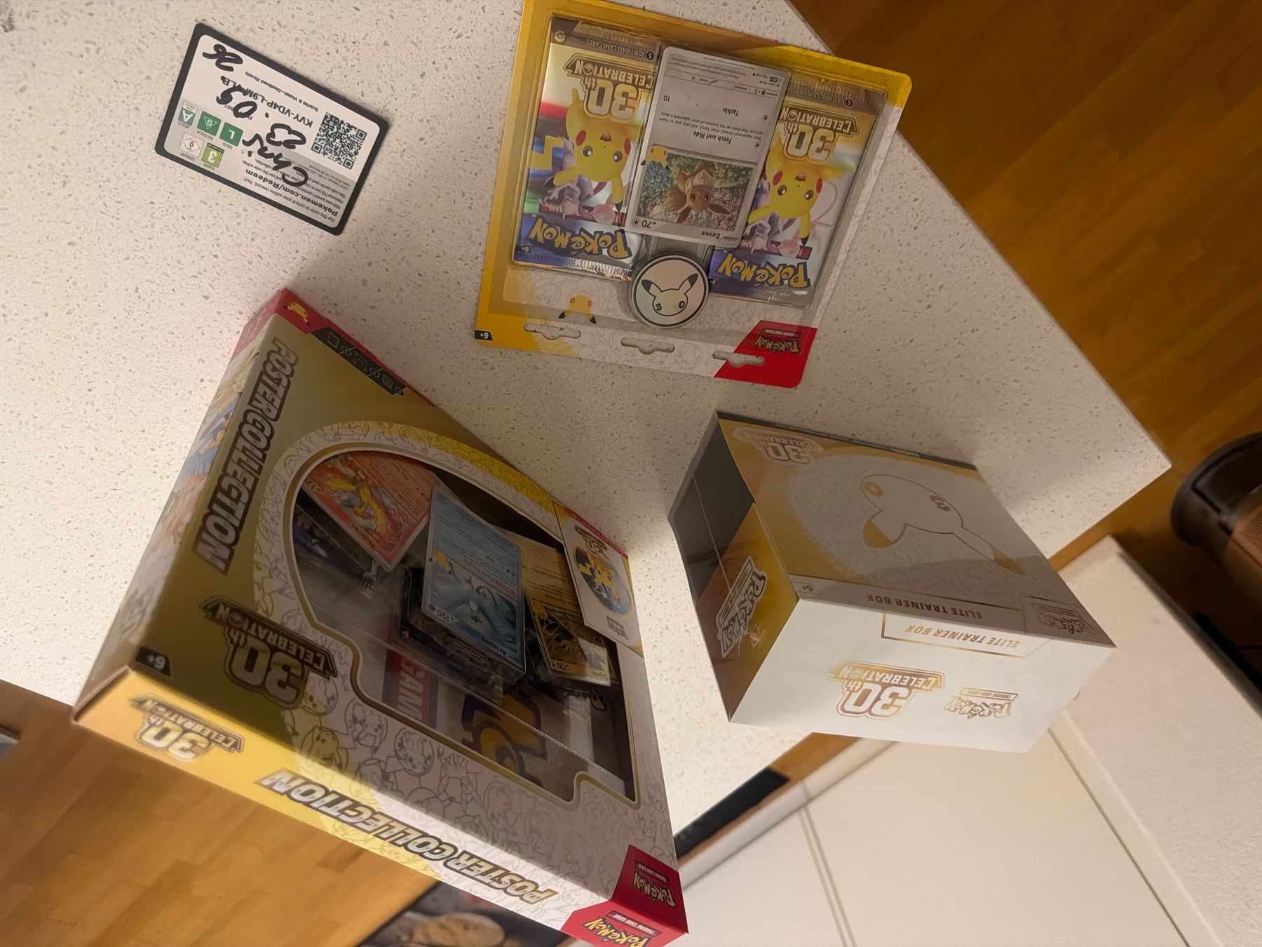 Pokémon Carte collezionabili: Pokemon 30th Celebration Bundle Englisch – Nuovo (secondo la descrizione) da Lenzburg venduto da cream_scream 4