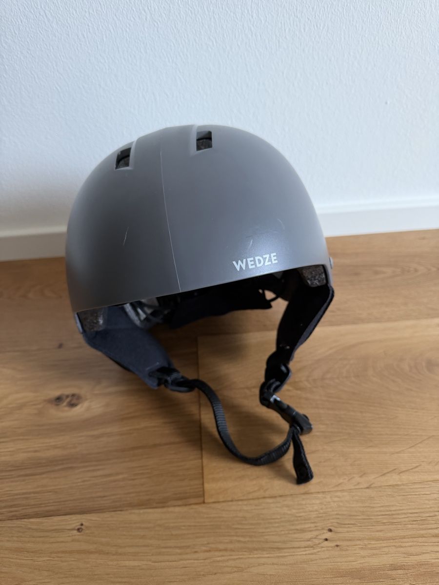 Decathlon Helme: Skihelm Wedze grau – Gebraucht aus Zürich von gal_lt97 2