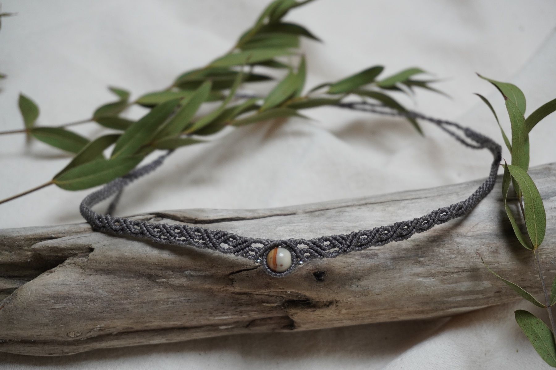 Catenine: Einzelstück - fluctus - Makramee Choker-Halskette – Nuovo (secondo la descrizione) da Heerbrugg venduto da R.St27 1