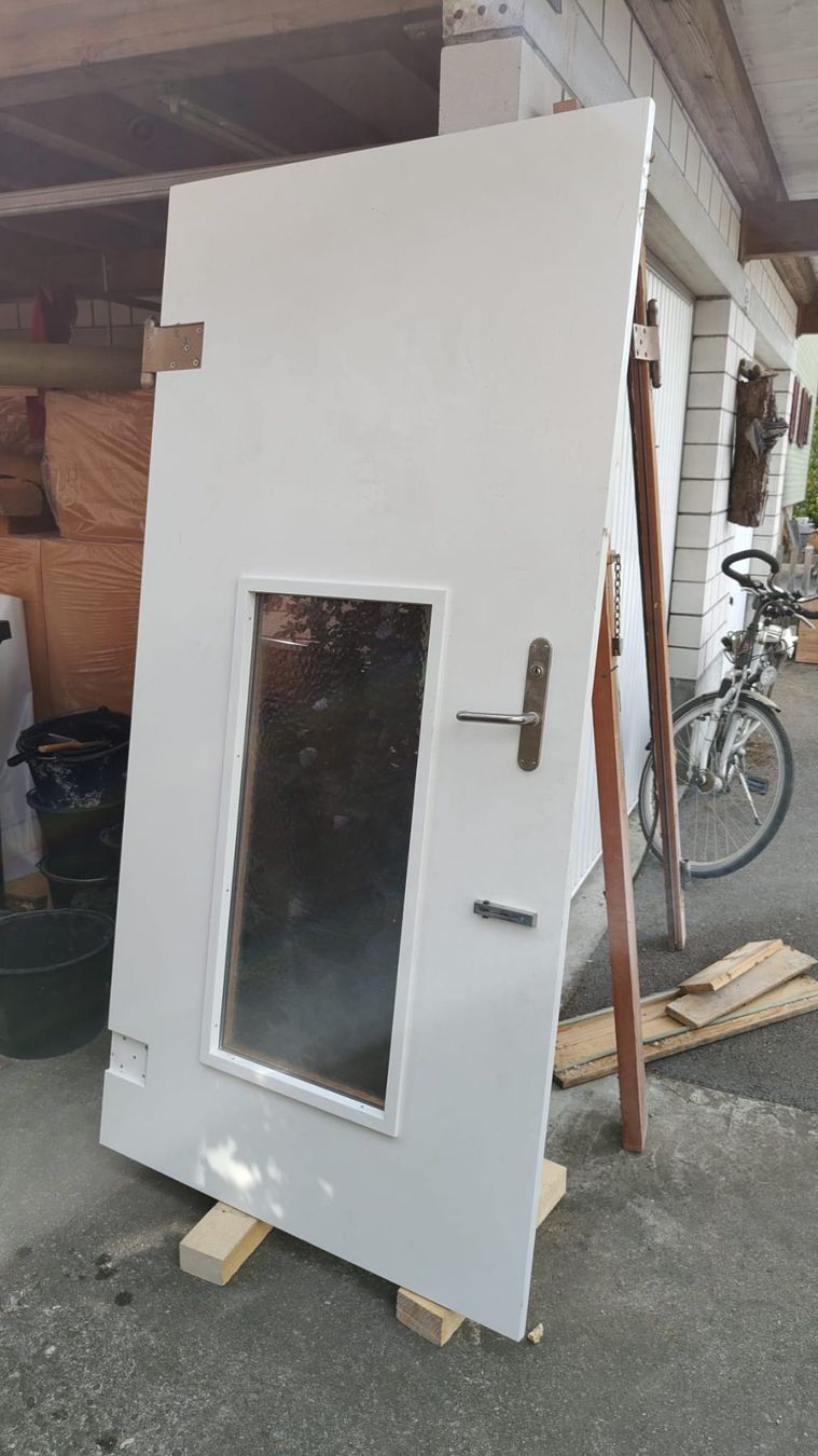Porte: Eingangstüre  96cmX199.2cm – Usato da Willisau venduto da flabastian 1