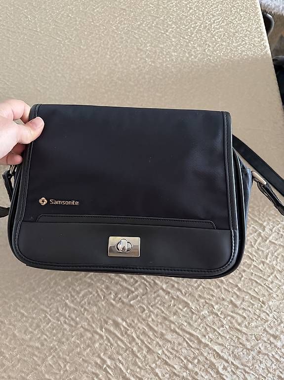Samsonite Borse da donna: Samsonite Umhängetasche – Usato da Rümlang venduto da dra_mt98