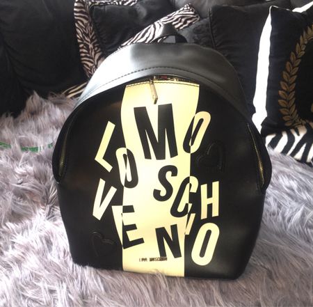 LOVE MOSCHINO RUCKSACK neuwertig