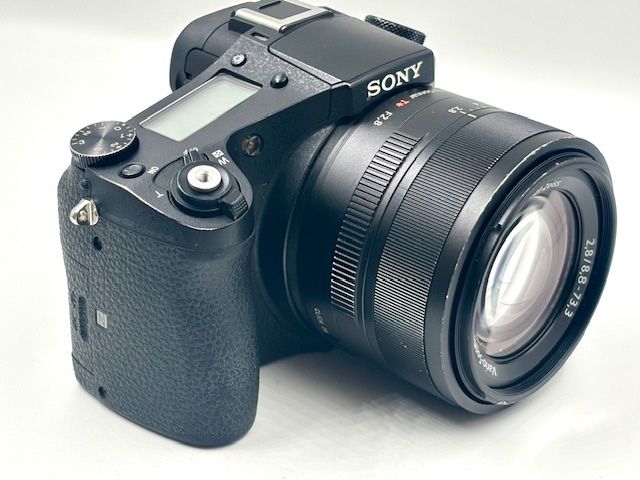 Sony Kamera: Sony DMC-RX10M2 / RX10 II / Mark 2 – Gebraucht aus Seewis Dorf von Plebejus 2