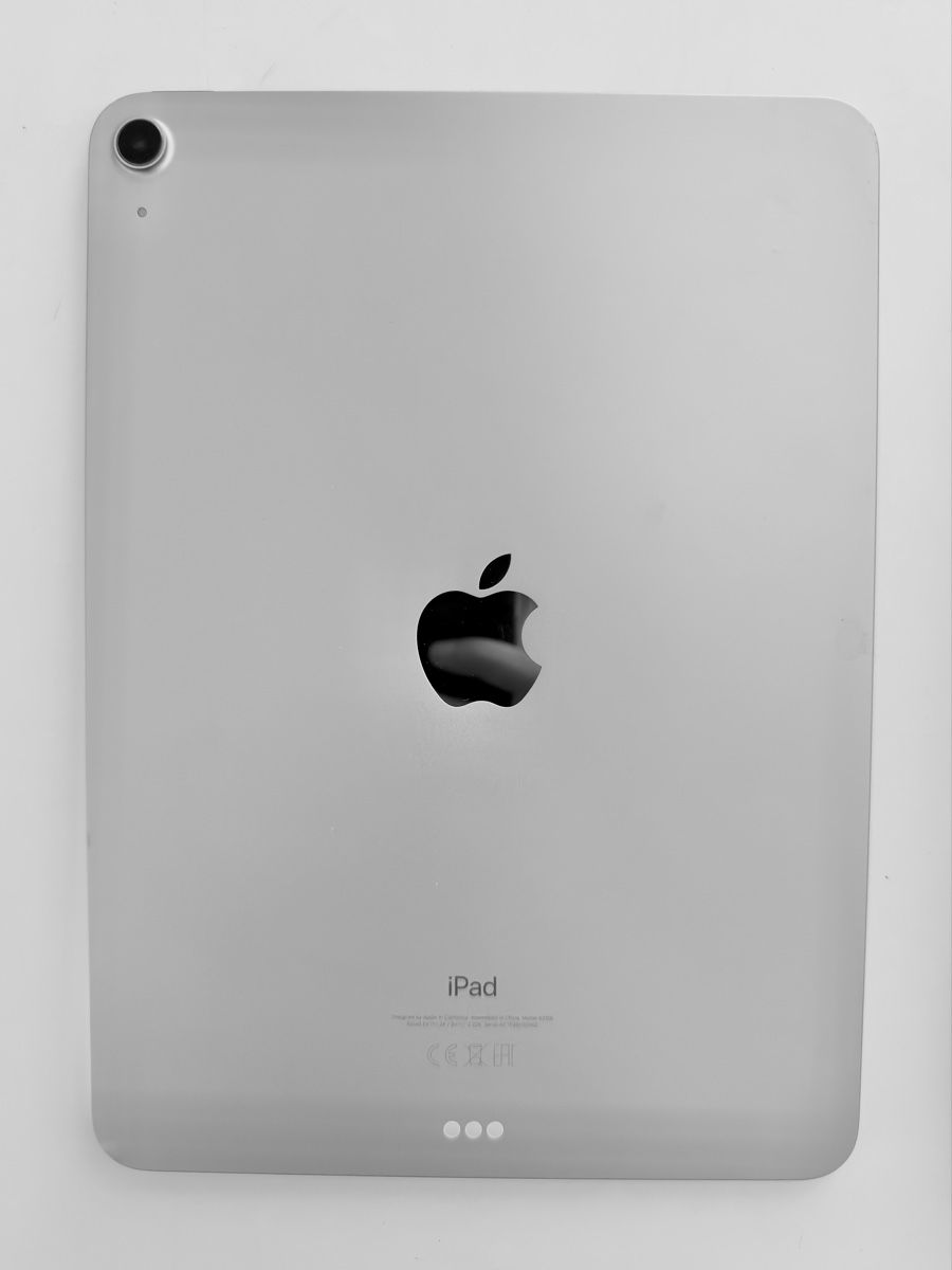 Apple Tablet PC: Apple iPad Air 64GB + Apple Case + Panzerfolie + OVP – Usato da Zürich venduto da ThiIo 3