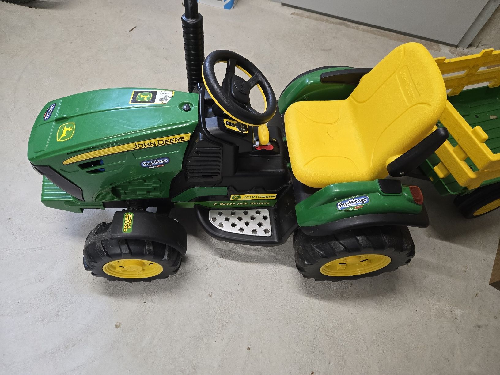 Peg Perego Veicoli per bambini: Peg Perego John Deere Elektro Traktor – Usato da Beckenried venduto da purple-bubbles 2