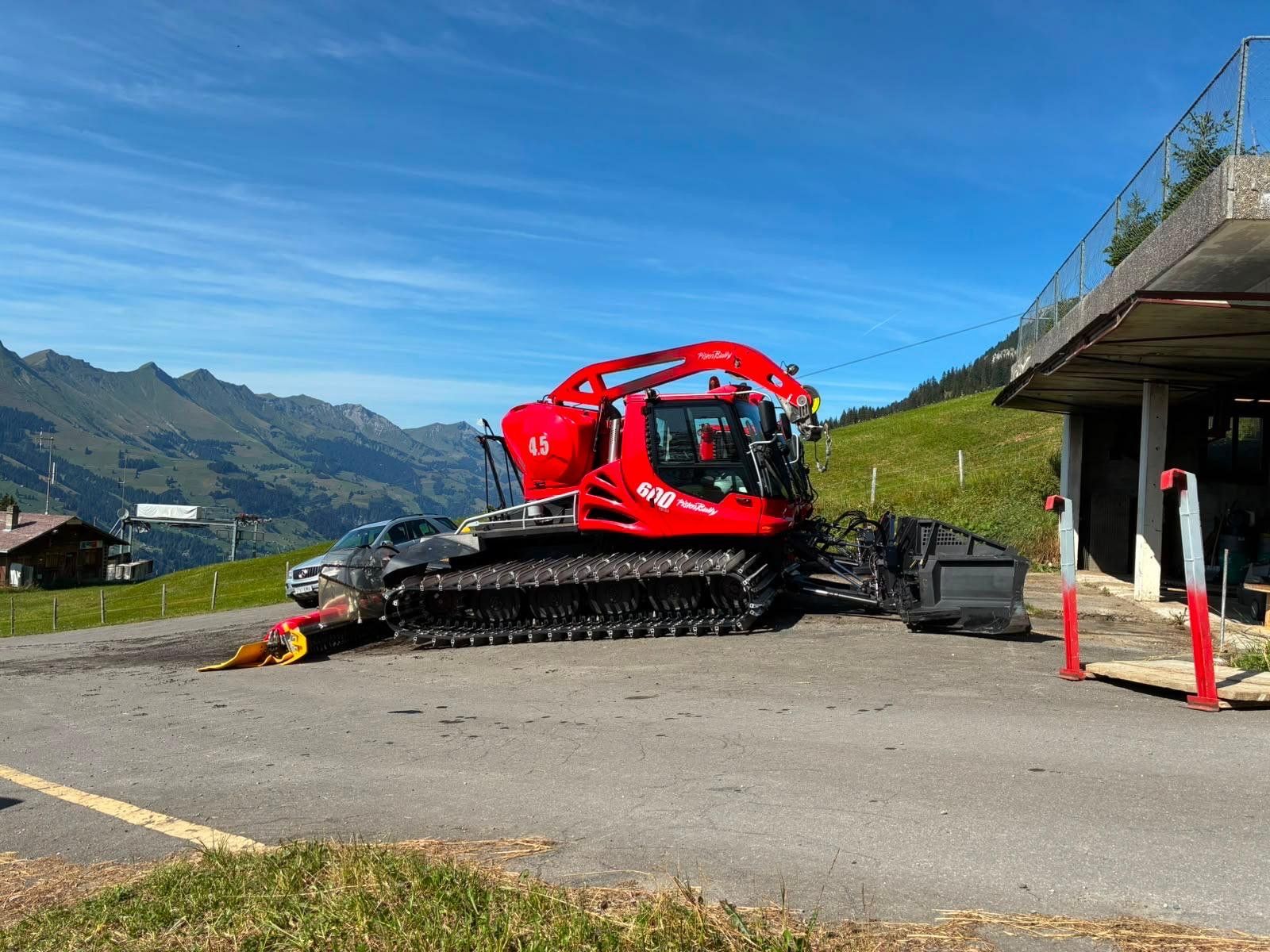 Autre: Pisten Bully 600 Polar – D'occasion à Frutigen par uma_qk2s
