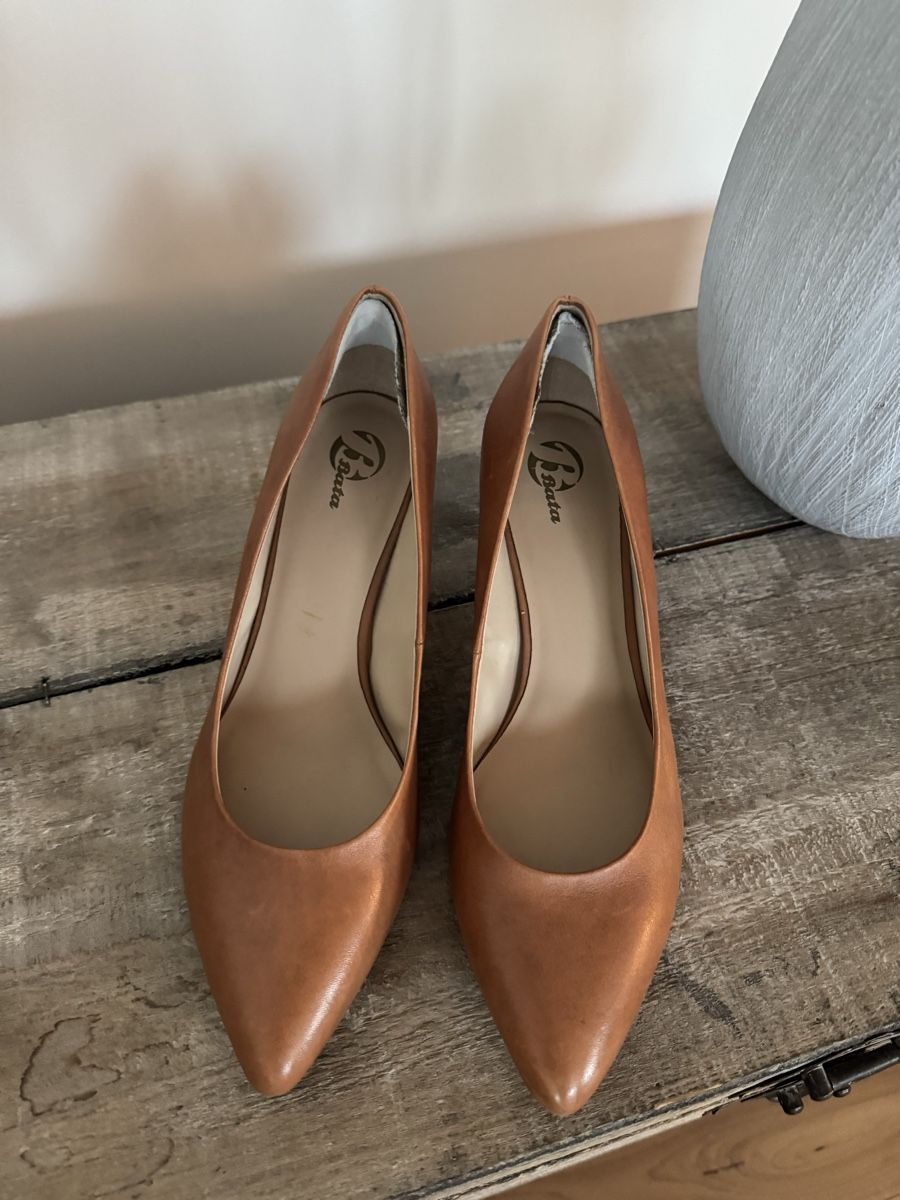 Damenschuhe: Pumps  Gr. 41 aus Leder – Neu und originalverpackt aus Zürich von sany07