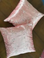 2x Edle Seidenkissen rosa mit floraler Stickerei (Set)