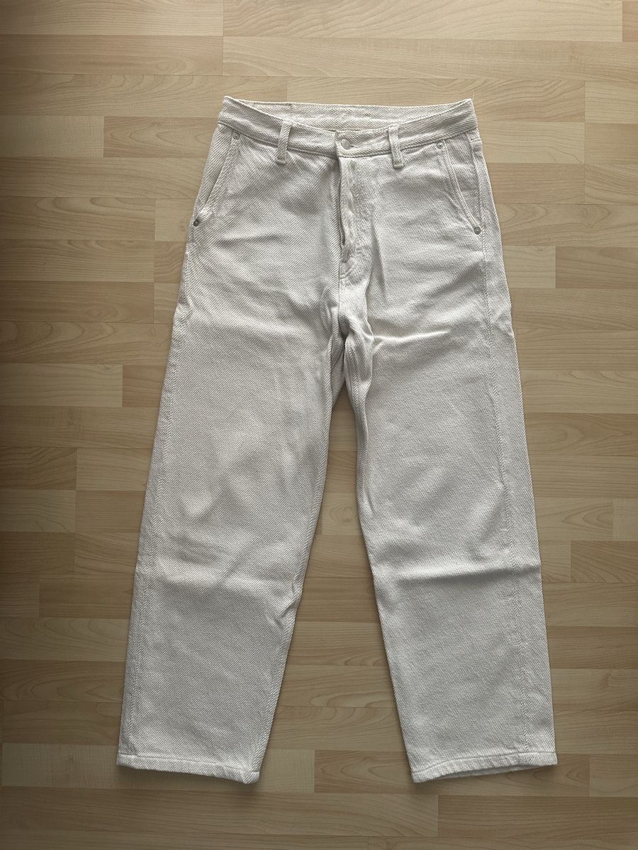 Weekday Jeans: Weekday Jeans Galaxy weiss – Usato da Chur venduto da dajan.17