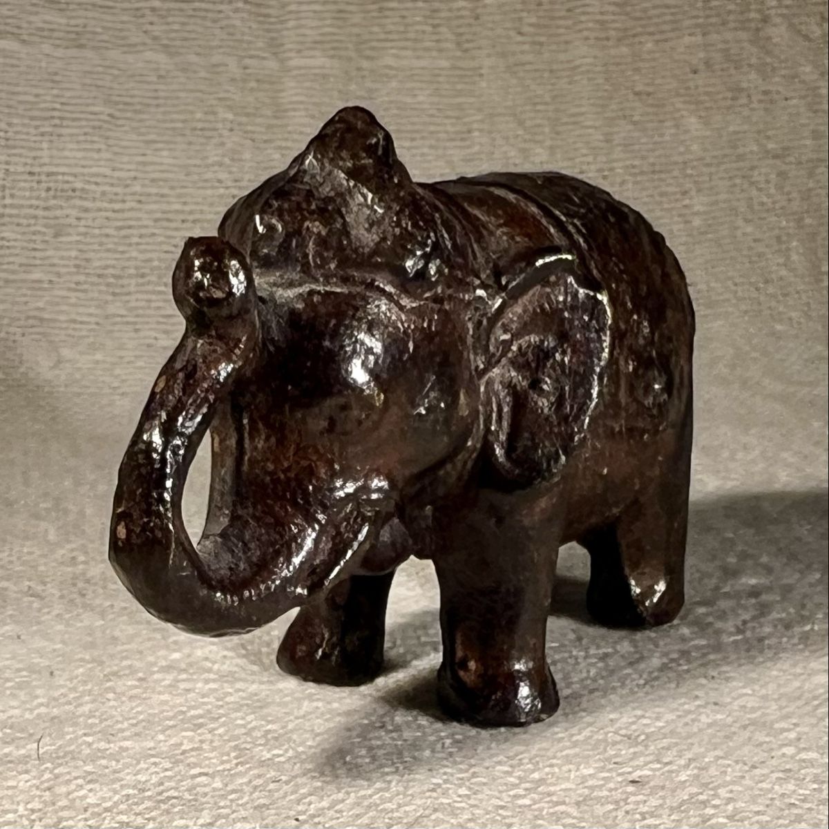 Statuette: Figurine éléphant bronze Asie, poids à opium – Usato da Genève venduto da DELIRBEADS 1