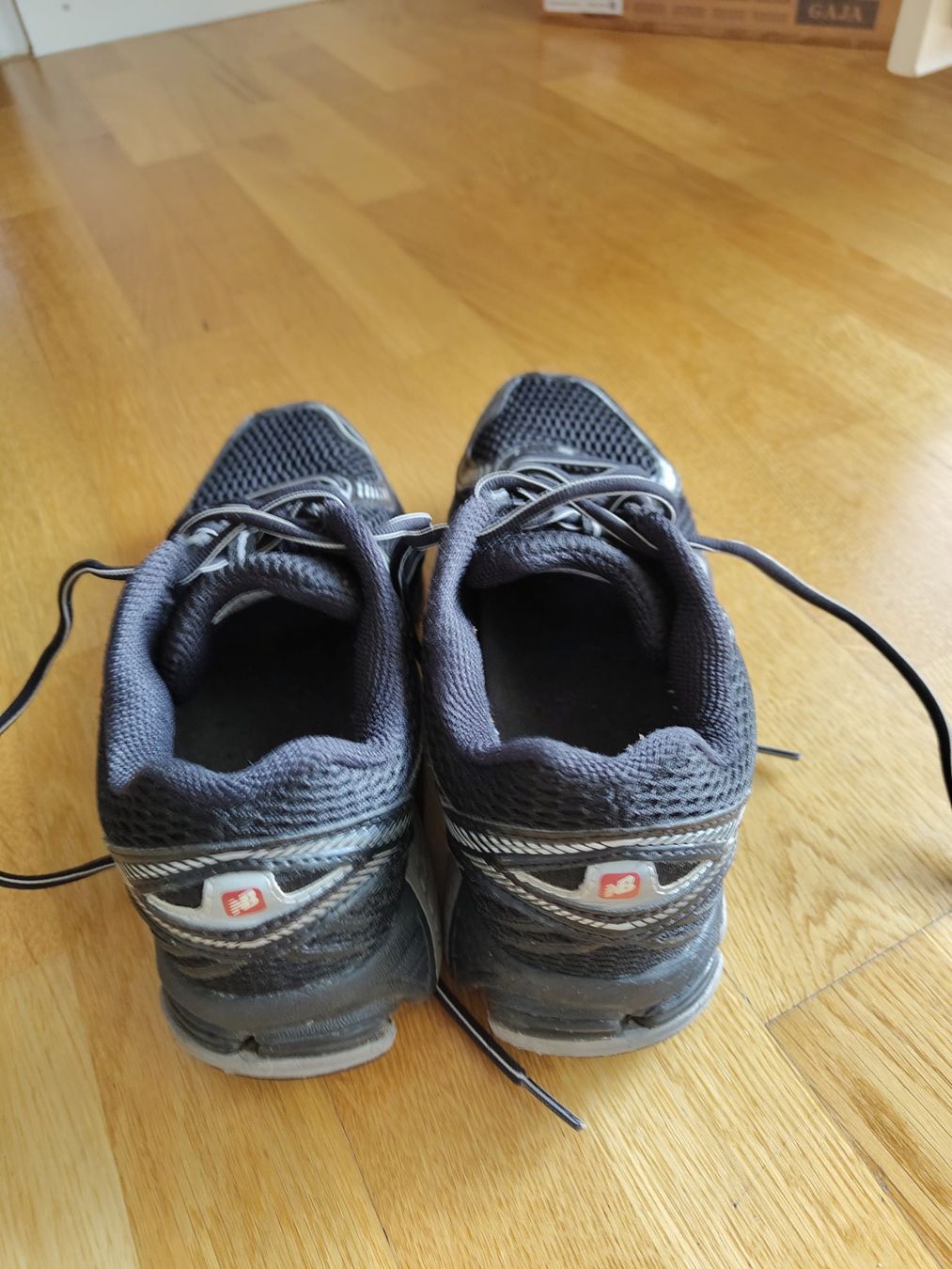 New Balance Herrenschuhe: New Balance Sneakers grösse 40, 50.- – Gebraucht aus Wil/ZH von Mrsjennienguyen 2
