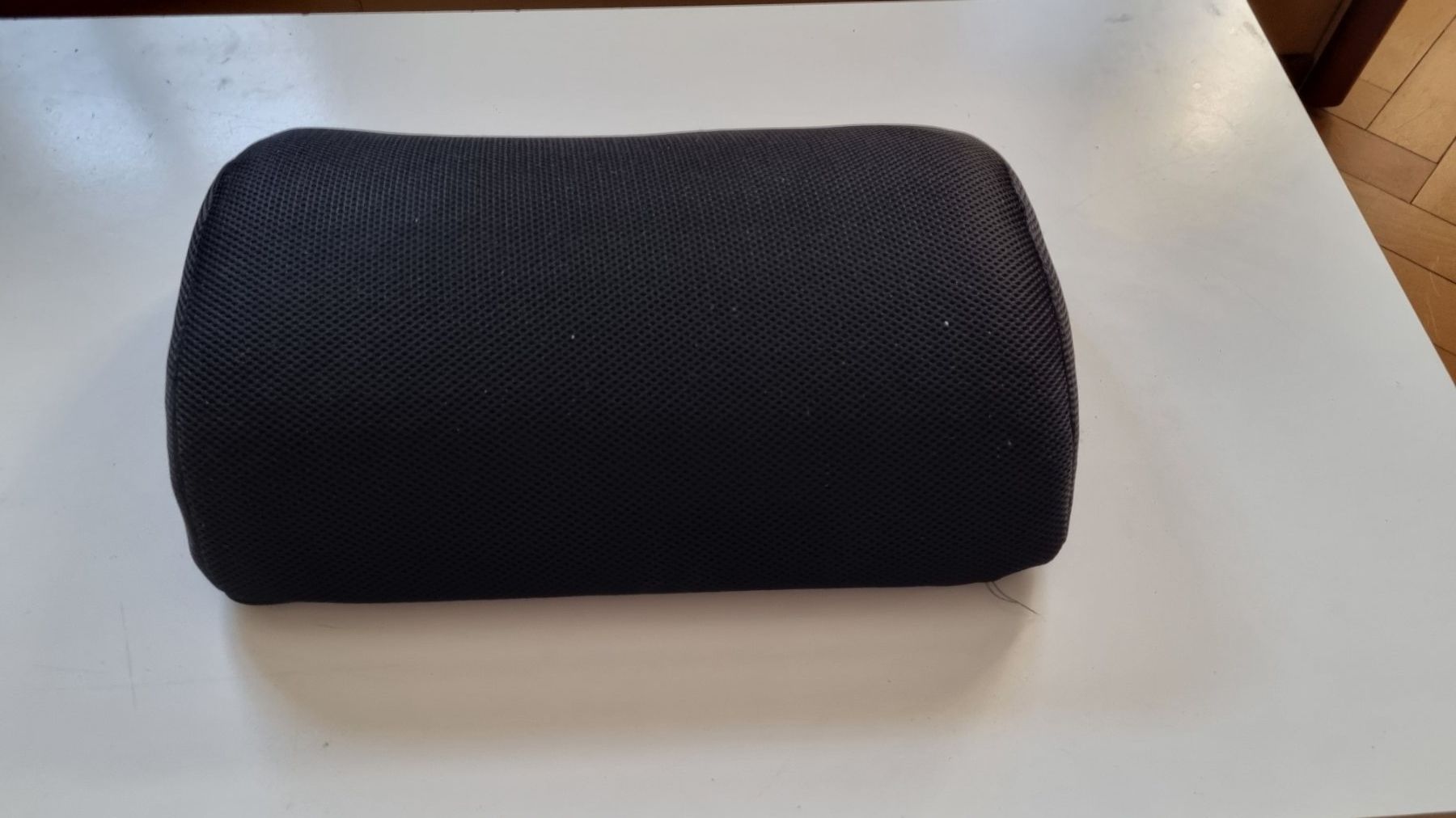Coussins: coussin repose pieds HUANUO – D'occasion à La Chaux-de-Fonds par mikilo1 1
