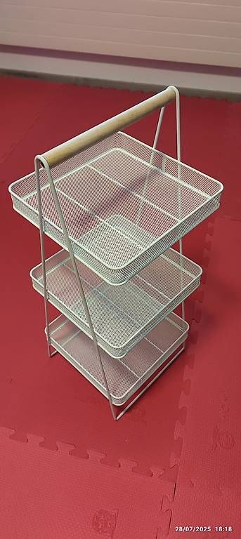 Scaffali: Petite étagère en acier – Usato da Bulle venduto da myerly