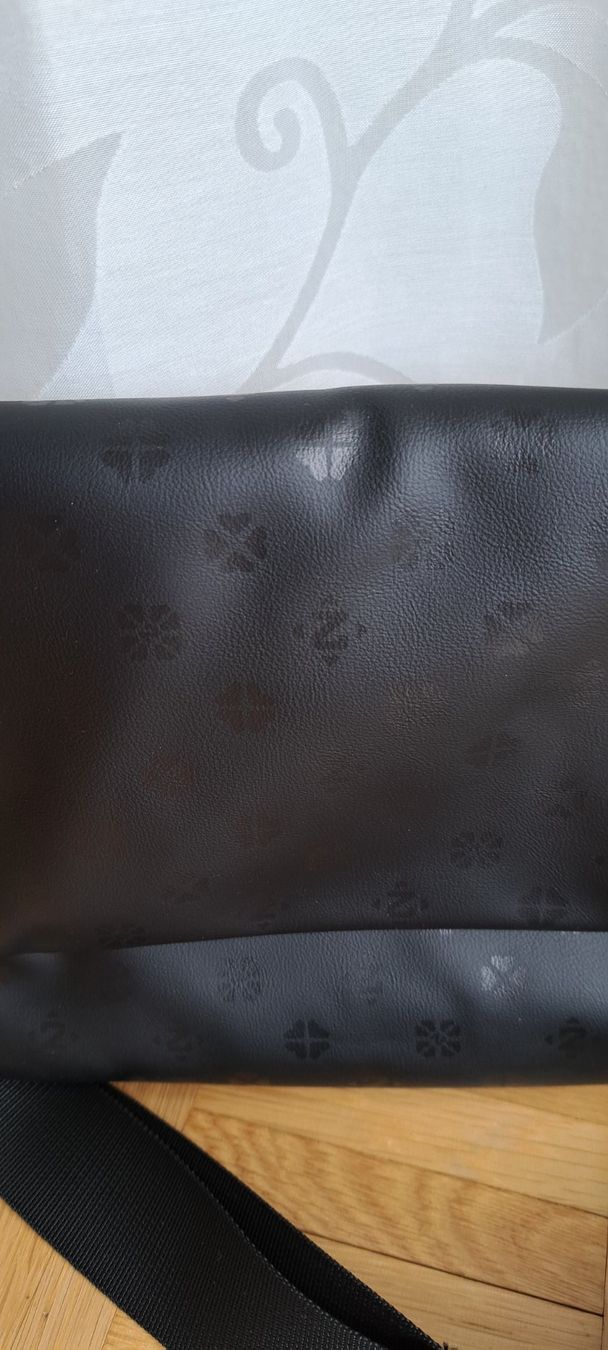 Zwei Sacs: ZWEI Umhängetasche – Neuf (Voir description) à Volketswil par Susan65 2