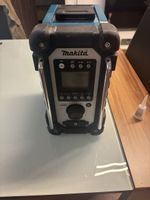 Makita Radio ohne Bluetooth alles funktioniert super mit Str
