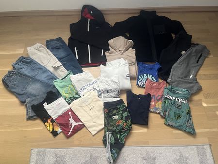 Kleiderpaket Gr. 152