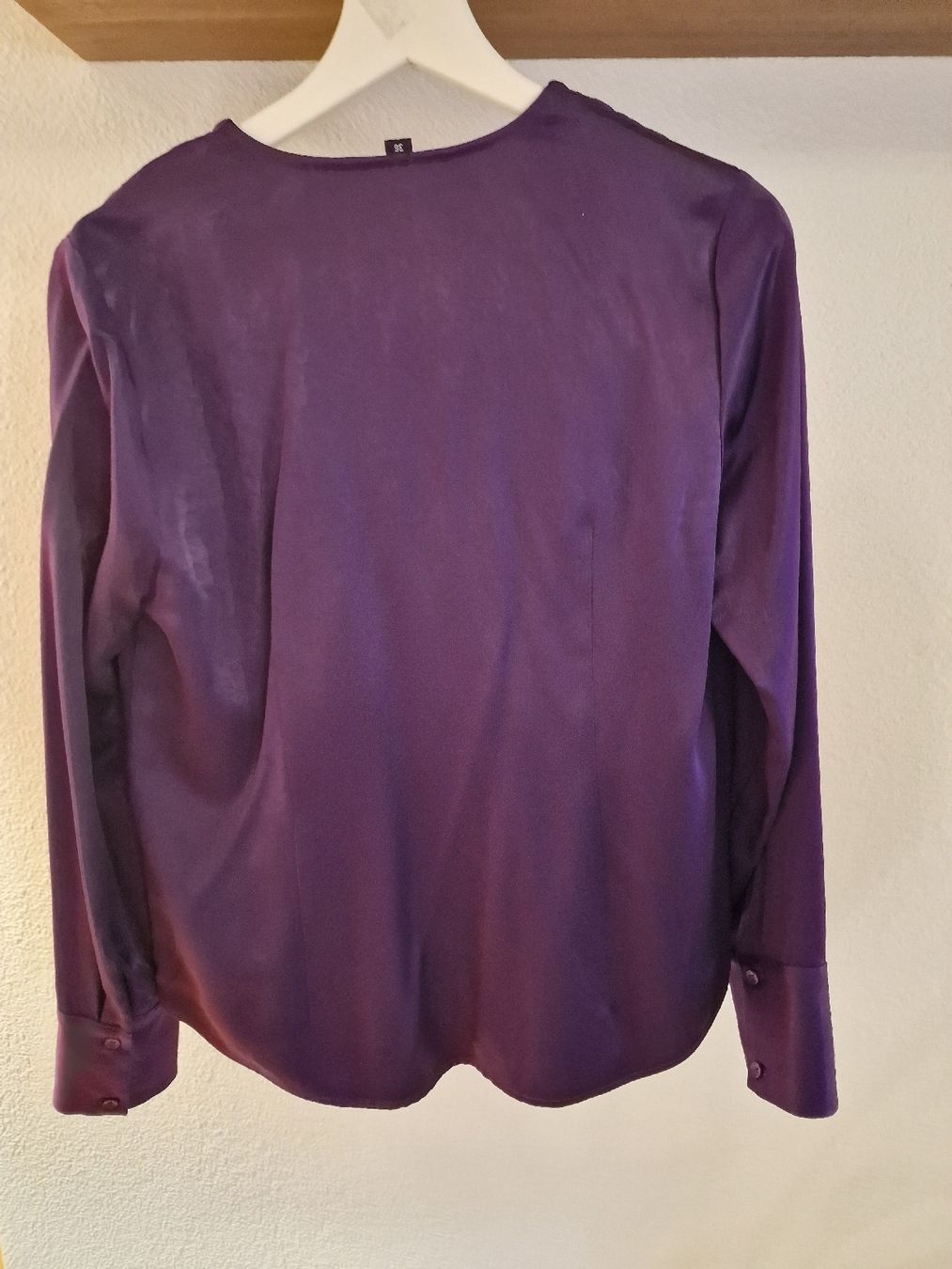Camicette: Bluse violett Gr. 36 – Nuovo (secondo la descrizione) da Werdenberg venduto da Siril1 1