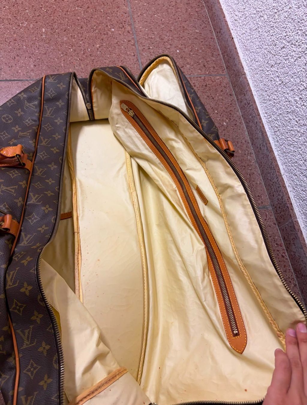 Louis Vuitton Taschen: LouisVuitton weekender – Gebraucht aus Erlenbach ZH von alina1202 1
