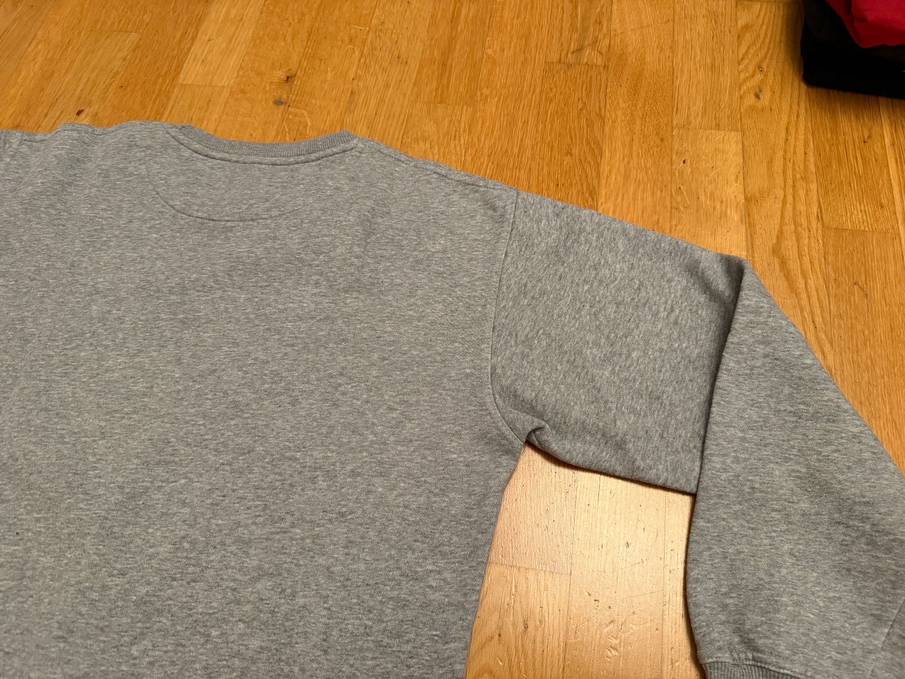 Maglioni & Felpe: Neuer GRZGR Pullover für Knaben Grösse M – Usato da Bettlach venduto da Kvety 4