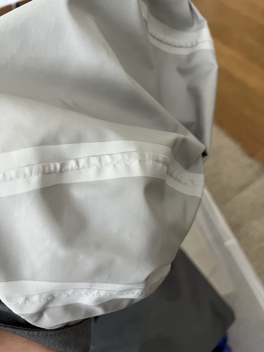 North Face Jacken: Regenjacke von TheNorthFace – Gebraucht aus Zürich von jul_5lt7 3