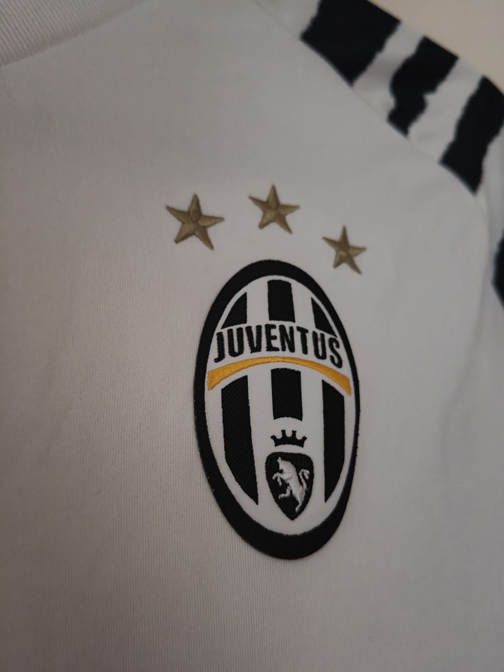 Adidas Leibchen & Hosen: Juventus 3rd Kit Saison 16/17 – Neu (gemäss Beschreibung) aus Weinfelden von FredWid 2
