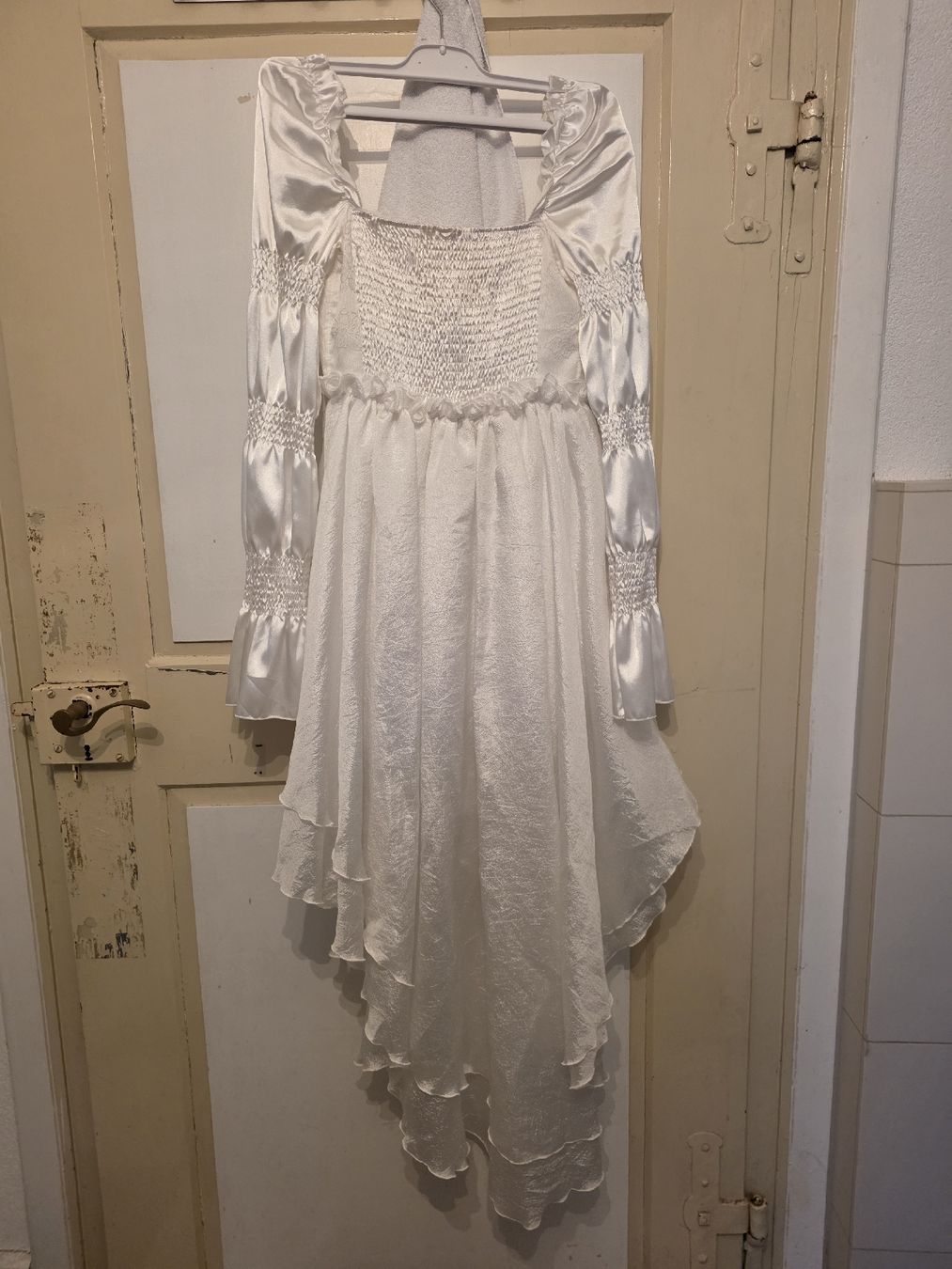 Vestiti: Weißes Kleid  – Nuovo (secondo la descrizione) da Soyhières venduto da Spectre_Cosplays 1